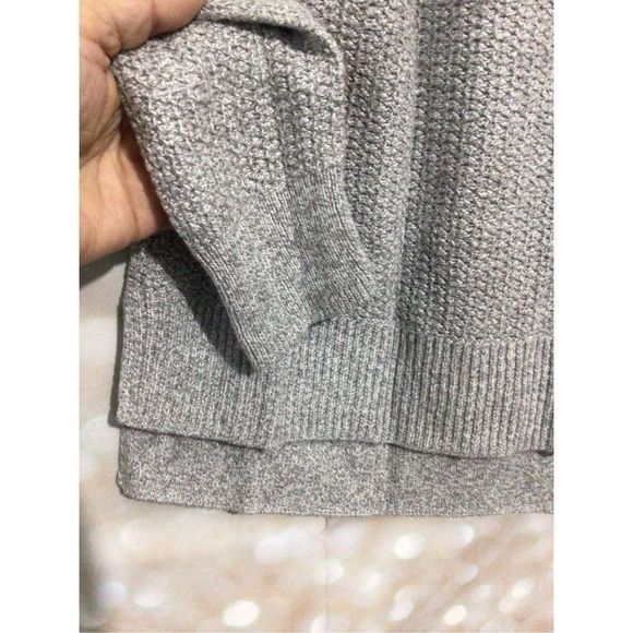 Old Navy Crewneck Sweater Size Small - Picture 5 of 13